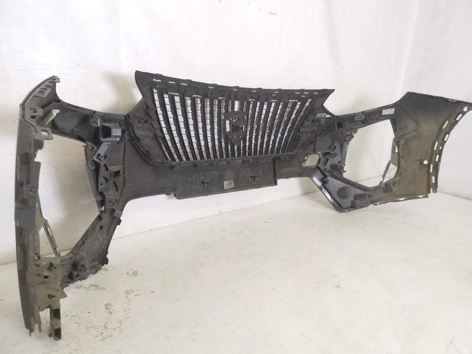 Предна броня с радиаторна решетка Пежо / Peugeot Facelift Оригинална,