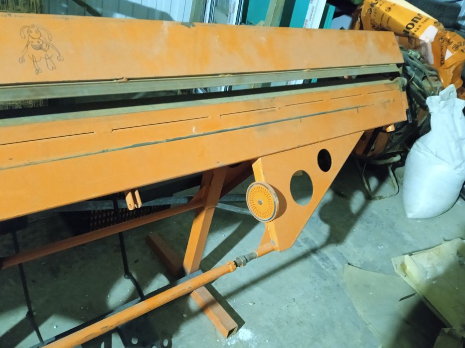 Продам листогиб б/у