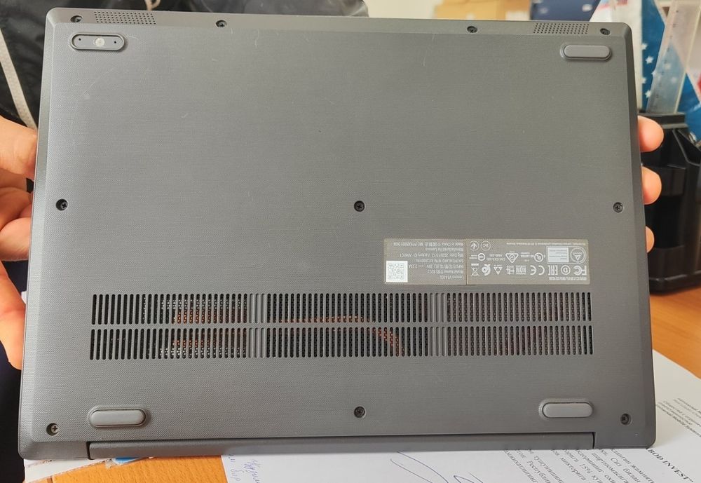 Noutbook  Lenovo holati a'lo. 3 mln so'm
