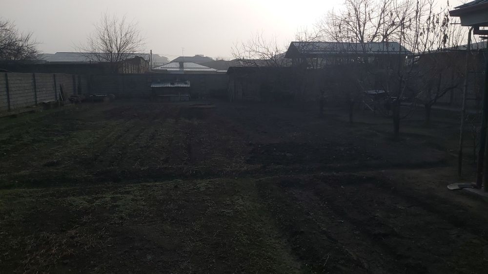 Дом вдоль дороги Янги узбекистан Учхоз геофизика Тузель