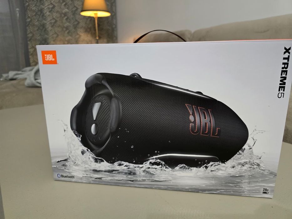 Boxa portabila JBL Xtreme 5, noua, conexiune bluetooth si USB-C