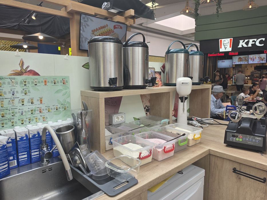 Afacere la cheie 8CTEA  BUBBBLE  TEA & MORE