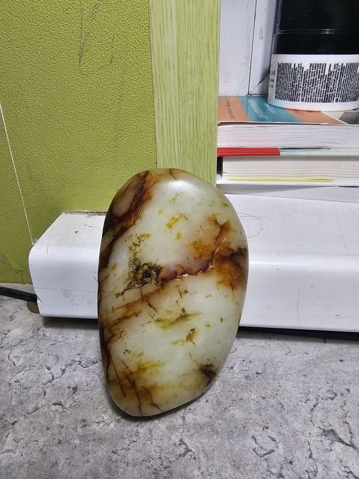 Продам хотанский нефрит