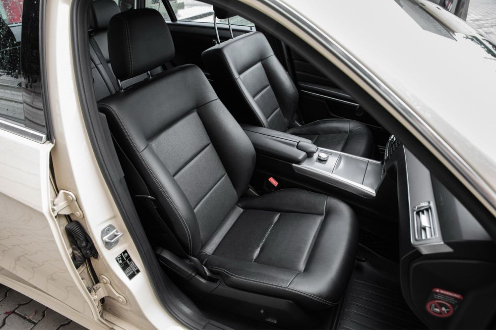 Mercedes  Benz E220 2014