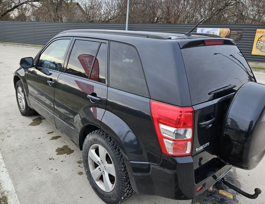 Se vinde Suzuki Grand Vitara