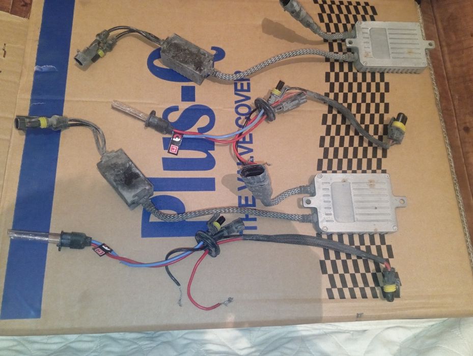 Передние фары ксенон