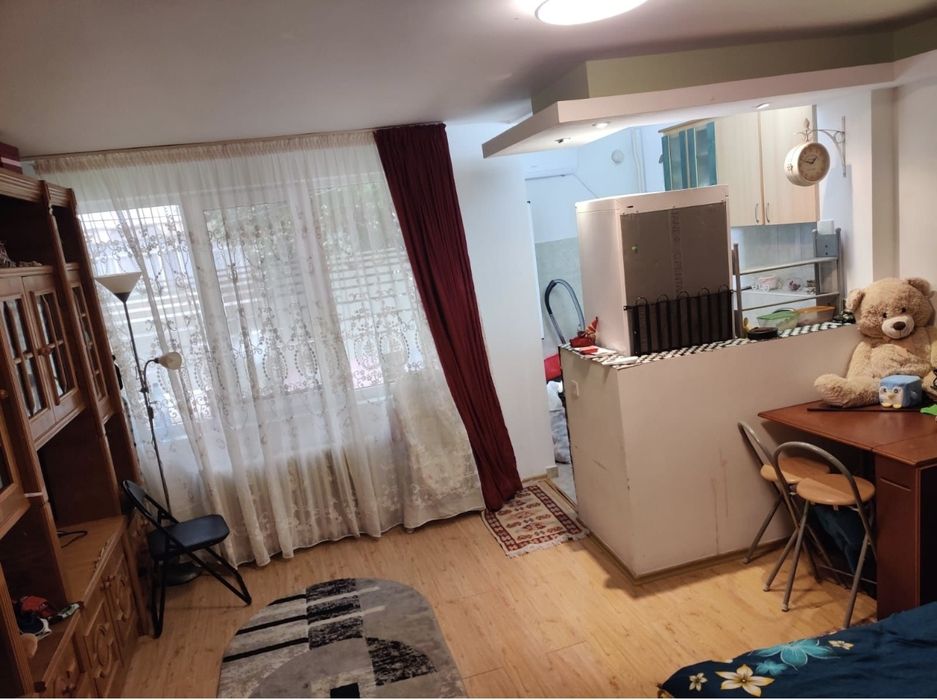 Vând garsonieră zona Dărmănești