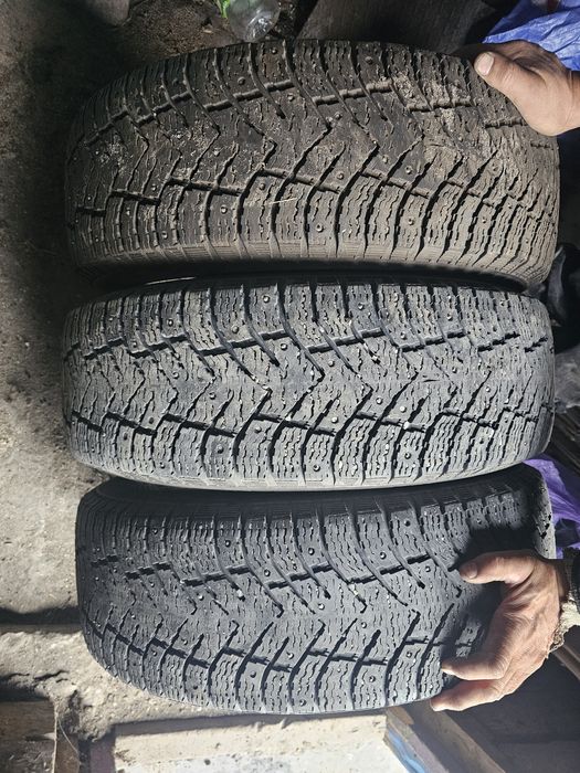 Продам шины бу зимние