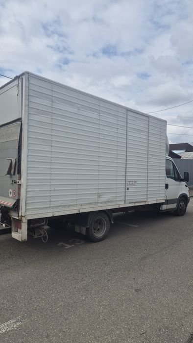 Iveco daily 35C11 cu lift hidraulic