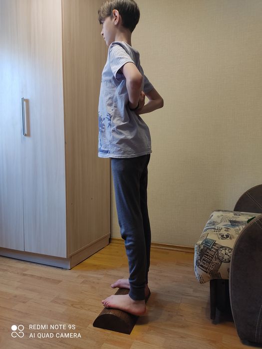 Полувалик для стоп ног