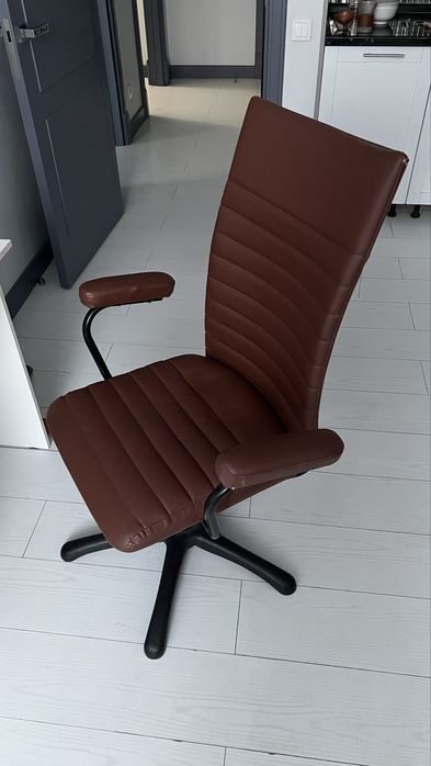 Компьютерное/офисное кресло