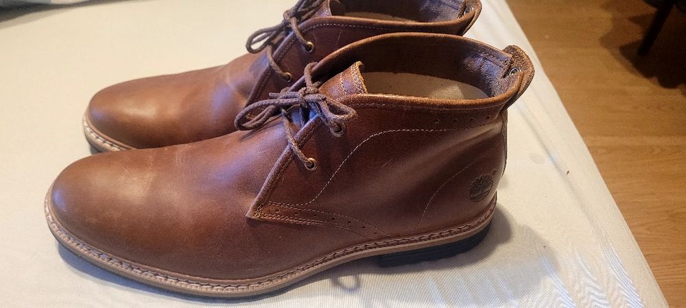 Ghete barbatesti fin piele naturala Timberland