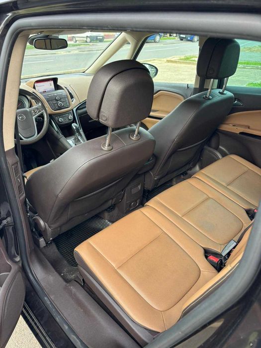 VAND Opel Zafira Tourer Cosmo Pack 2.0 CDTI – 165 CP | Automat | 7 locuri | Full opțiun