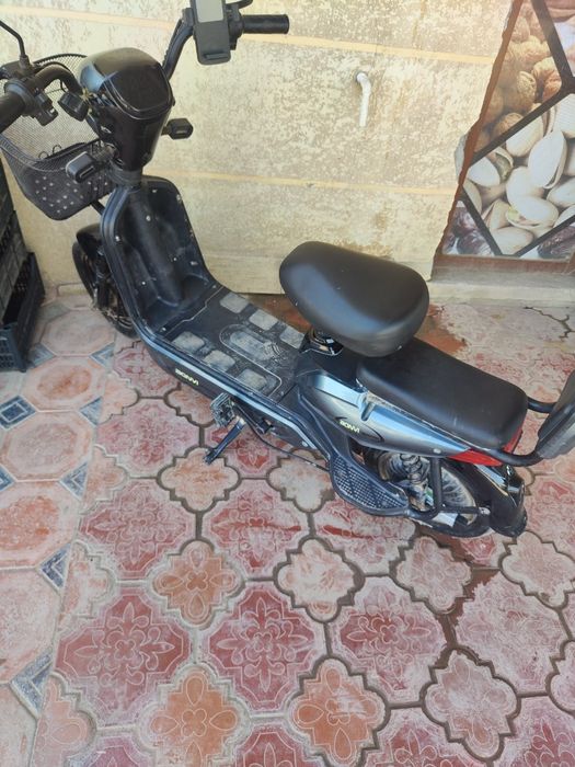 Skuter sotiladi ! holati ideal yuk koʻtarish hajmi 150 kg