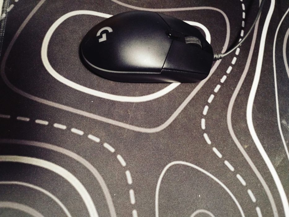 Мышка Logitech 102