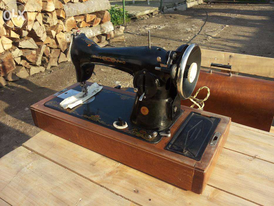 Masina de cusut electrica Ruseasca