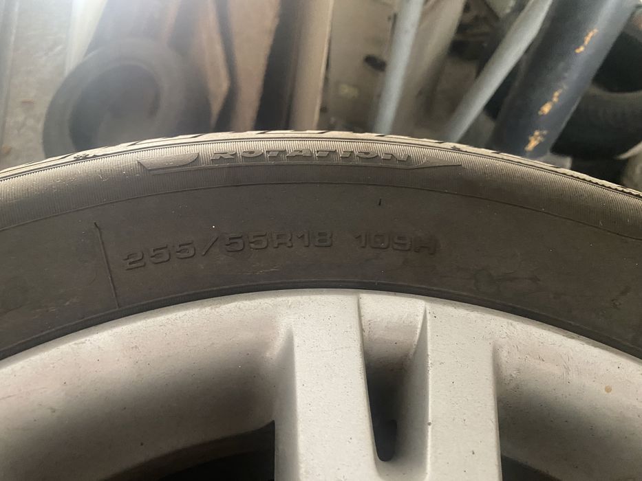 Гуми с джанти Touareg  255/55/18