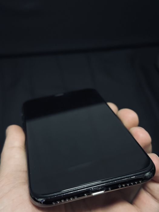 iPhone X 64GB в хорошем состонии