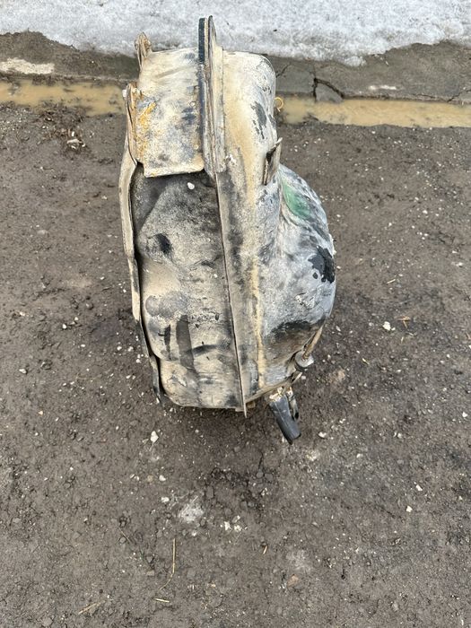 Продам топливный бак