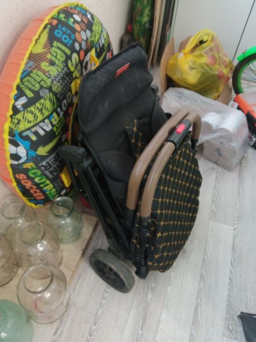 Продам коляску детскую