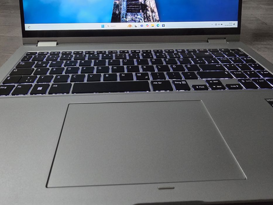Laptop performant cu touchscreen LG gram 16