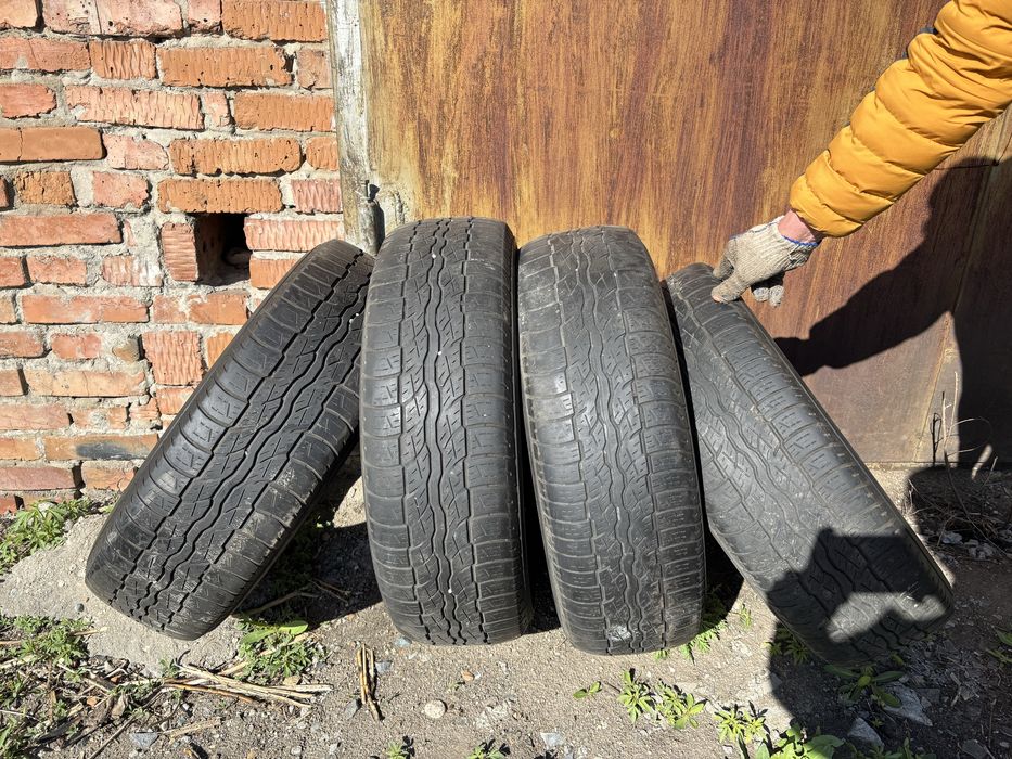 Продам шины на авто