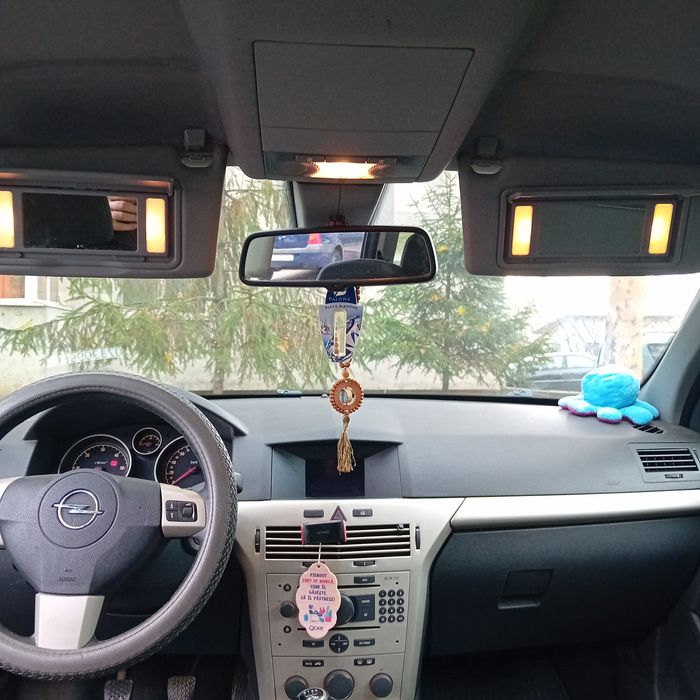 Vind opel astra h 1.9 cdti