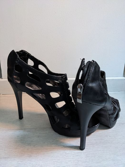 Sandale dama cu toc înalt