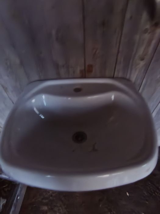 Продам раковину с пьедесталом!