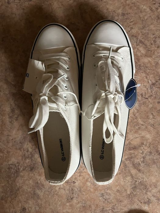 Кроссовки Мужской новый