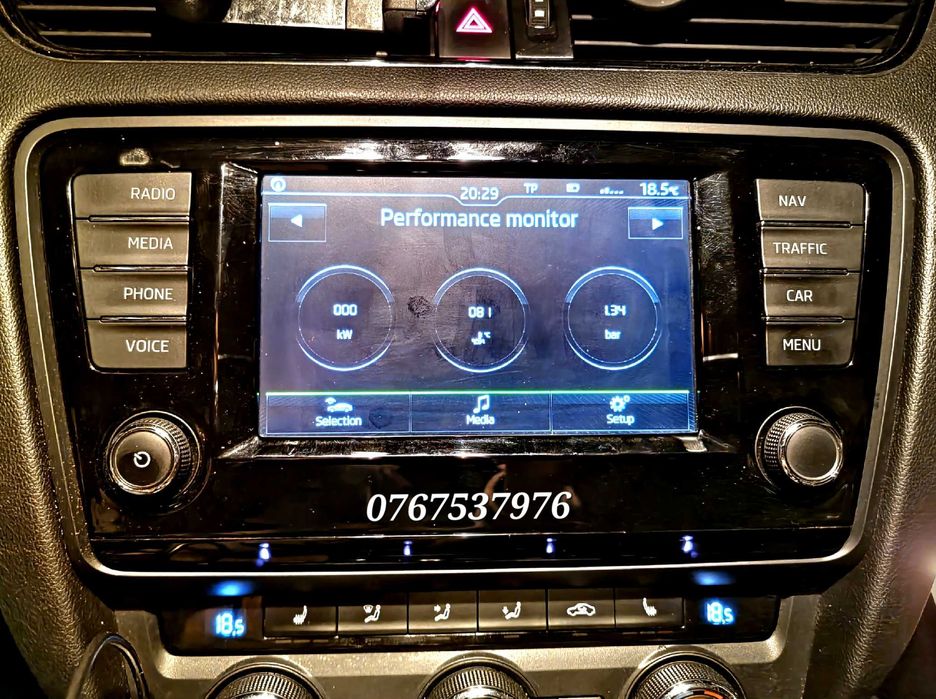 Smartlink Waze Apple CarPlay/Android Auto Skoda Octavia,Superb,Kodiak