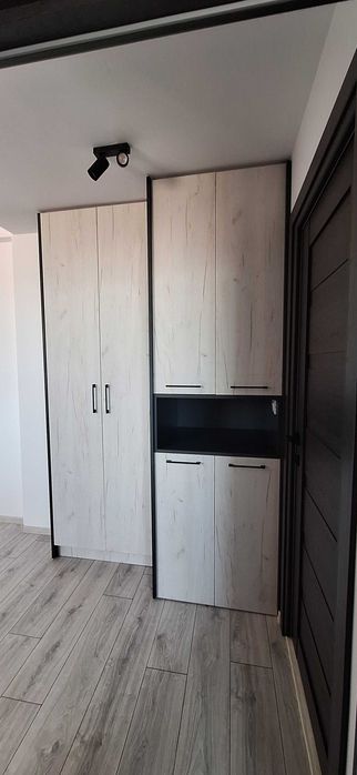 [INCHIRIERE] Apartament cu 2 camere,etajul 3 din 3 ;67 m2-str Fermelor!