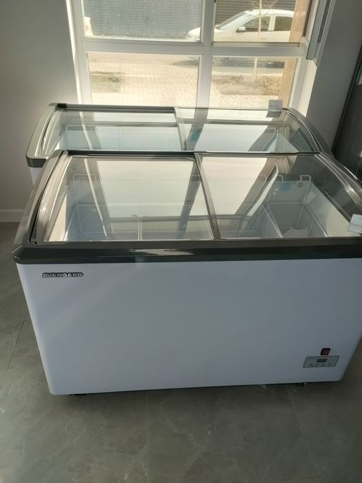 Витринный морозильник