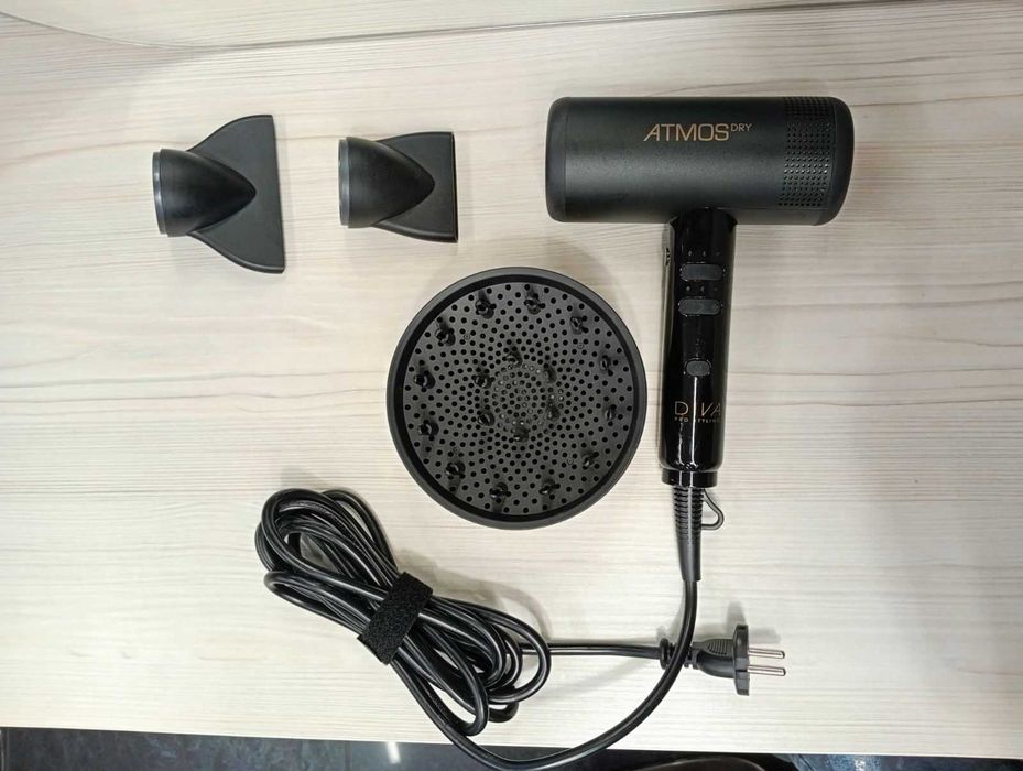 Професионален сешоар (с 3 приставки) 2000W Diva Pro Styling Atmos ATOM