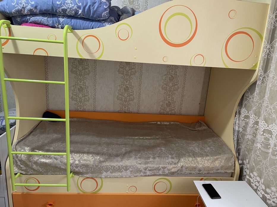 Кровать двухярусный
