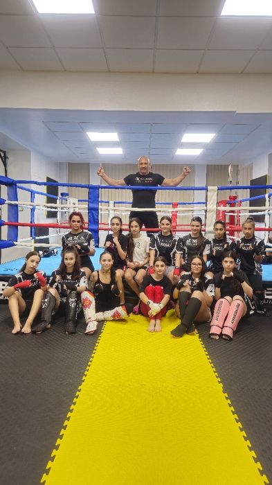 Cursuri de Kickboxing Kempo Grappling BJJ Karate MMA