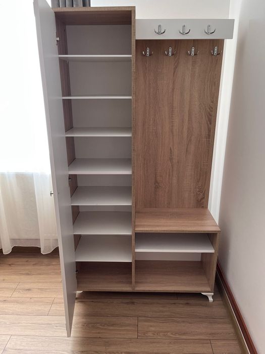 Cuier cu suport de pantofi