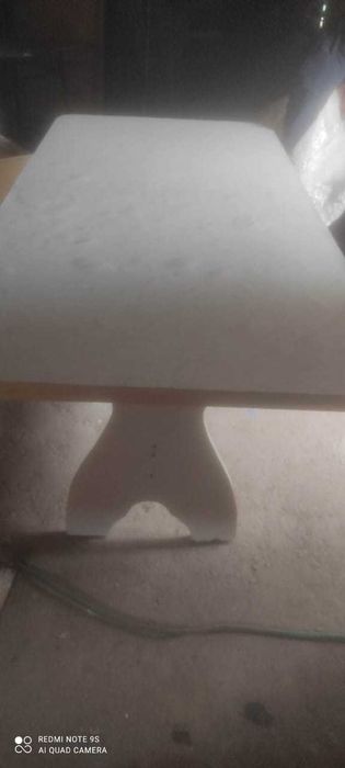 Продам кухонный стол