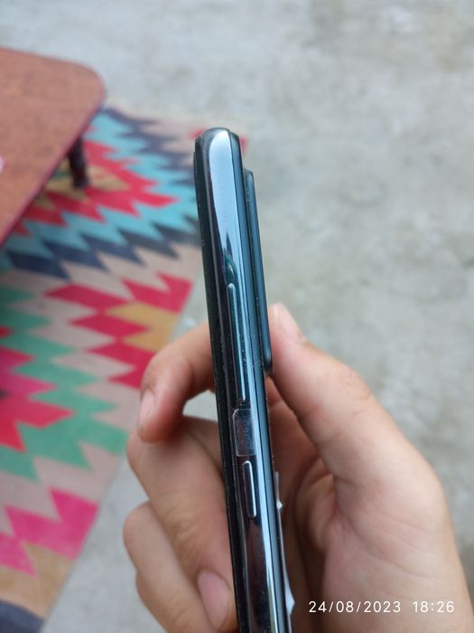 Samsung Galaxy A72 yangi garantiya