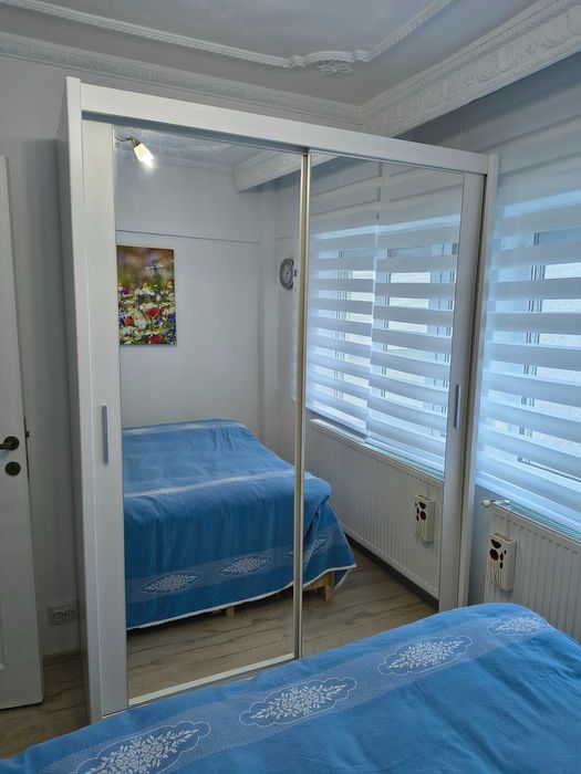 Slanic Moldova, vand apartament mobilat ,3 camere,2 bai,2 balcoane.
