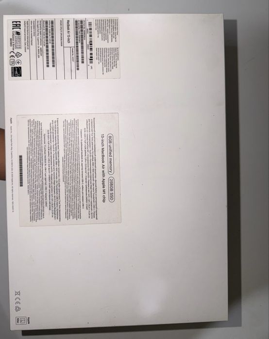 MackBook Air with Apple M1 chip 13-inch