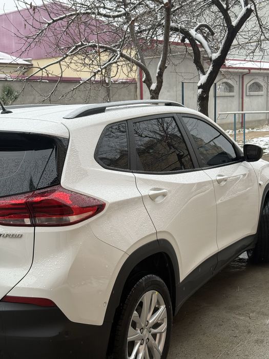 Treker 2 ltz sotiladi