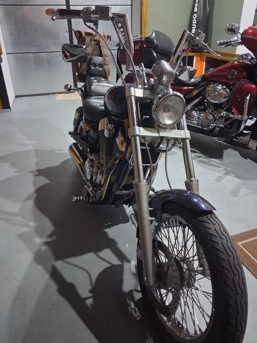 Suzuki VS 1400 Intruder Model American