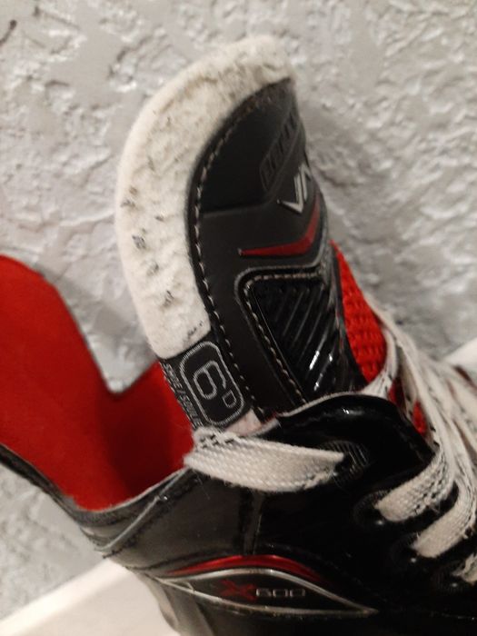 Продам коньки Bauer. Размер 6D