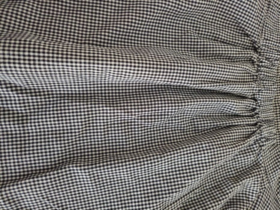 Bluza in carouri cu maneci evantai