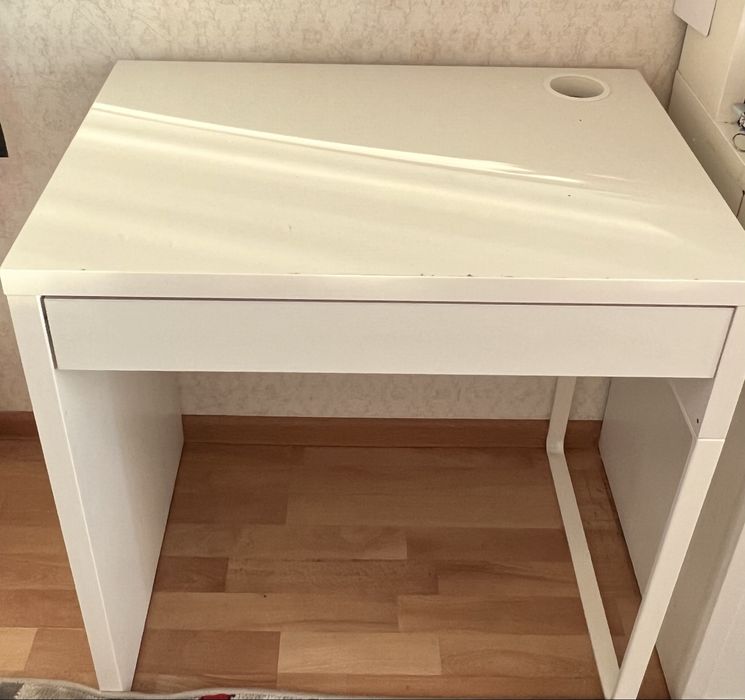 Стол Икеа (IKEA)