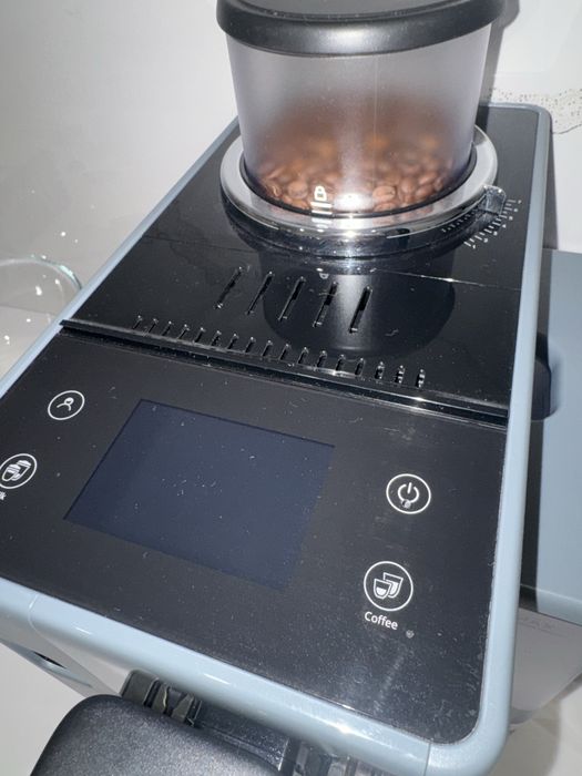 Кофемашина Delonghi