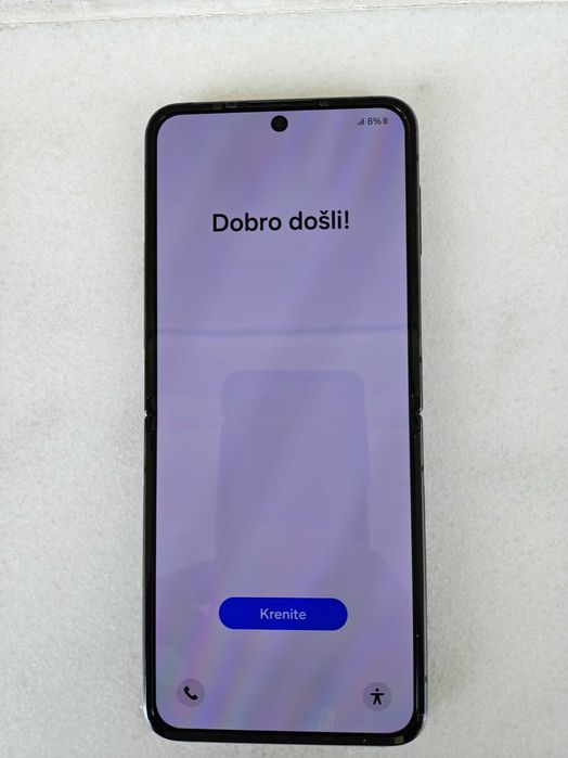 Продавам смартфон Samsung Galaxy Flip4