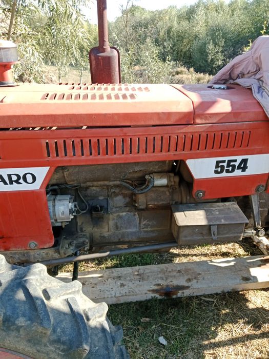 Vând tractor carraro 4x4 model 554