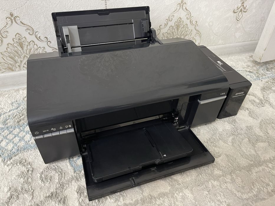 Продам 6ти цветный принтер Epson L805